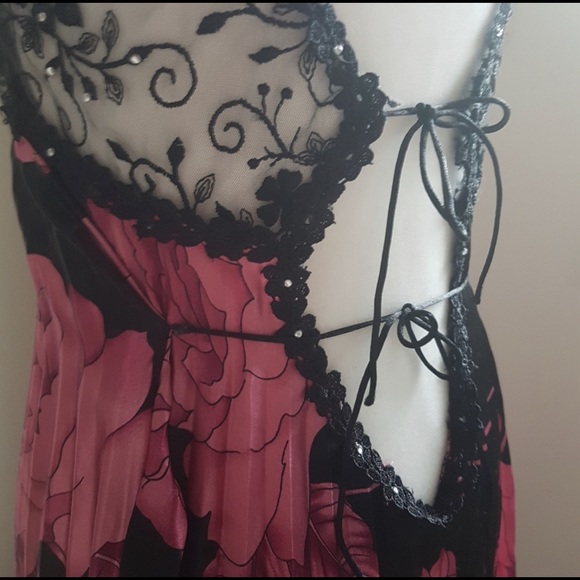 Floor Length Nightgown - Picture 7 of 7